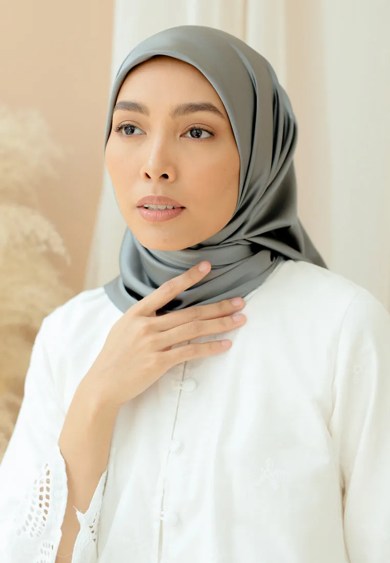 Inayaa Square Scarf (Space grey)